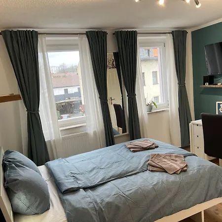 Oeslauer Stube Gemuetliches Mit Kamin, Klimaanlage, Balkon, 3 Schlafzimmern, 2 Baedern, Modern, Familienfreundlich, Zentral, Vollausgestattet شقة *